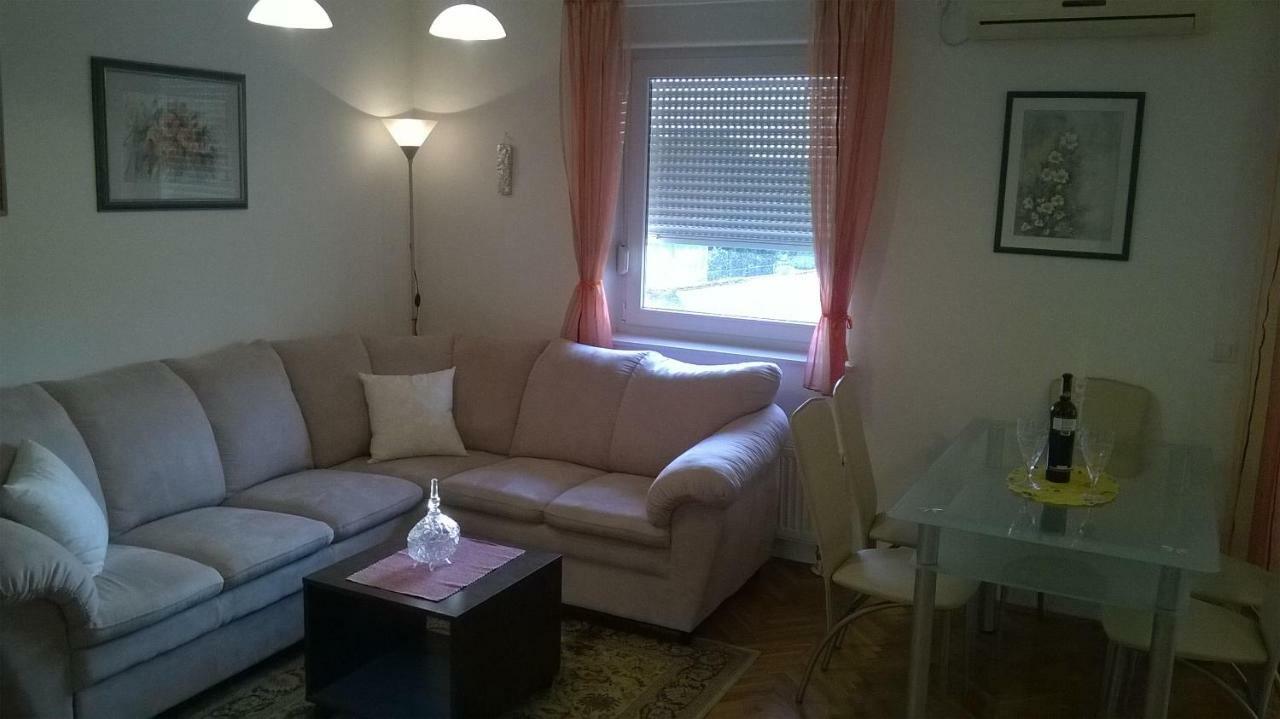 Apartman Mario Ossero Esterno foto